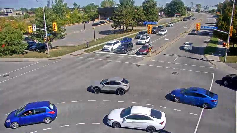Traffic camera image at 2025-09-14 18:01:14