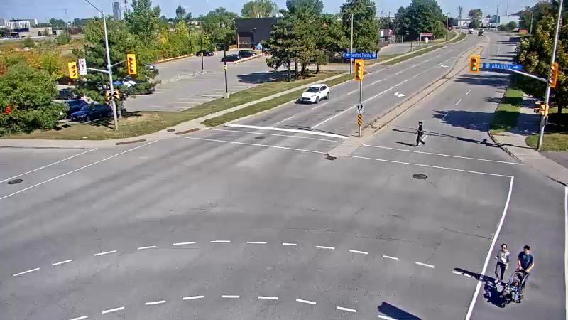 Traffic camera image at 2025-09-14 18:10:54