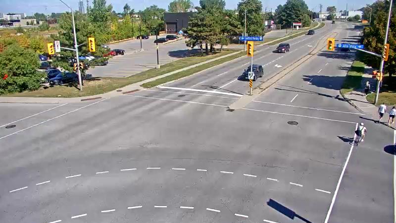 Traffic camera image at 2025-09-14 18:35:51