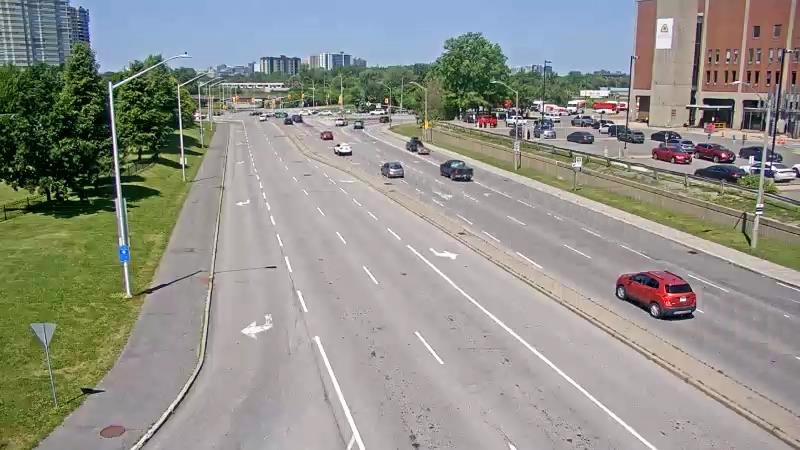 Traffic camera image at 2025-06-30 15:40:50