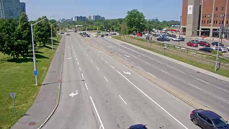 Traffic camera image at 2025-06-30 16:37:55