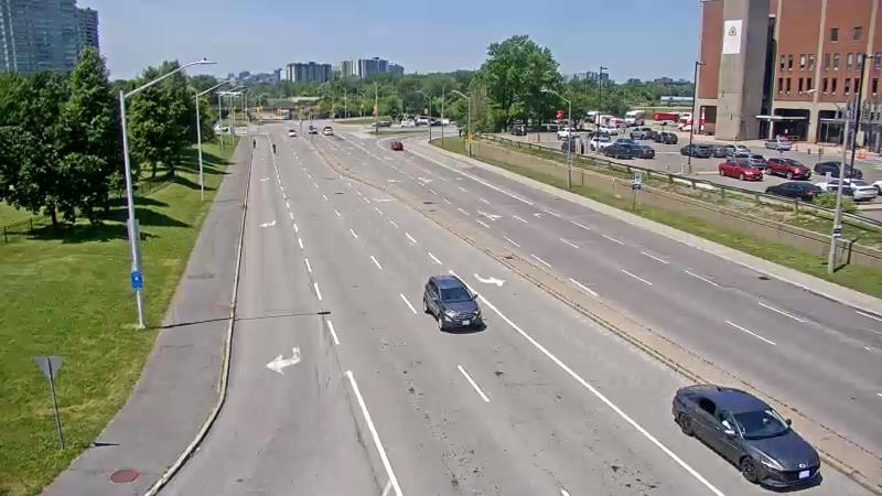 Traffic camera image at 2025-06-30 16:50:56