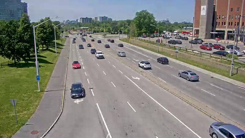 Traffic camera image at 2025-06-30 17:06:00