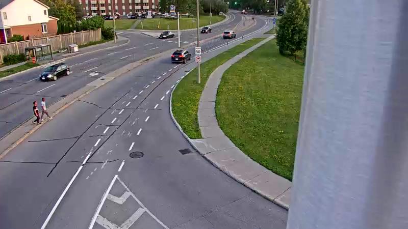 Traffic camera image at 2025-07-04 00:40:57