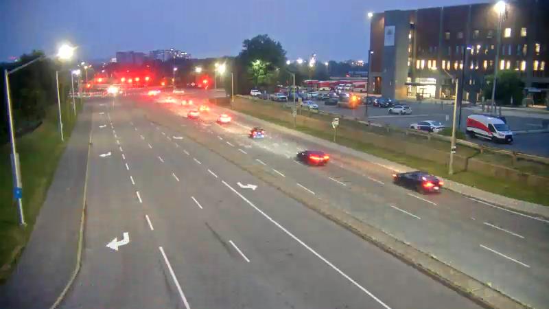 Traffic camera image at 2025-07-31 01:00:53