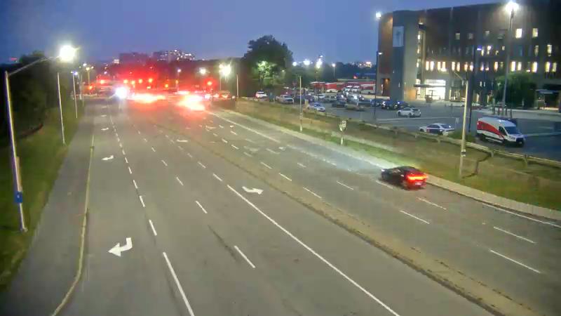 Traffic camera image at 2025-07-31 01:06:00