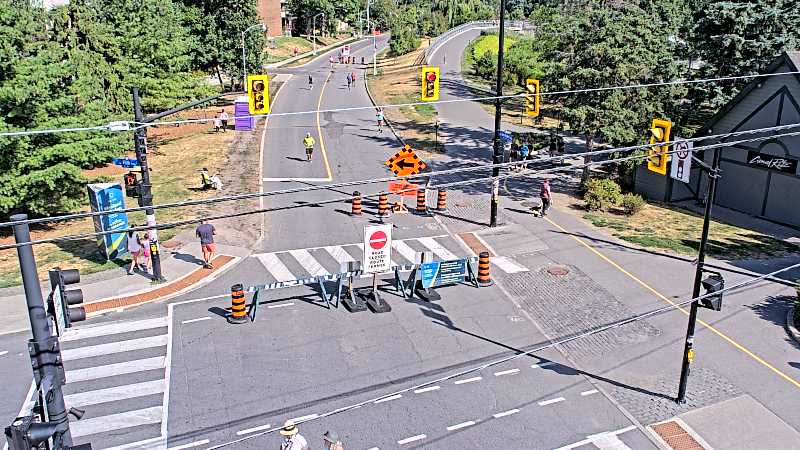 Traffic camera image at 2025-08-24 14:20:54