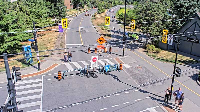 Traffic camera image at 2025-08-24 14:40:52
