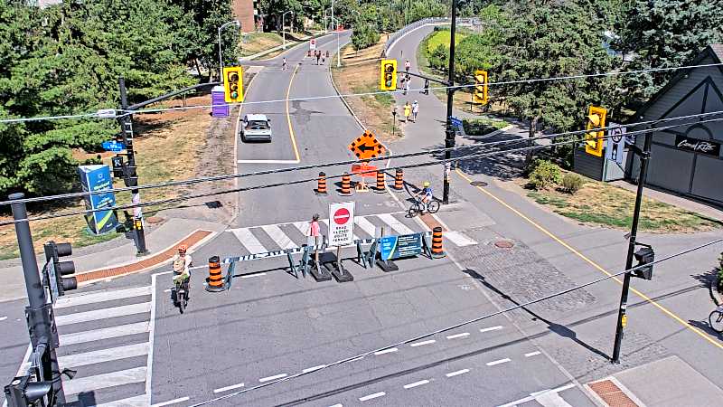 Traffic camera image at 2025-08-24 15:45:58