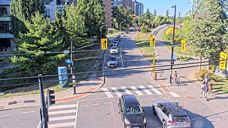Traffic camera image at 2025-09-15 20:16:00