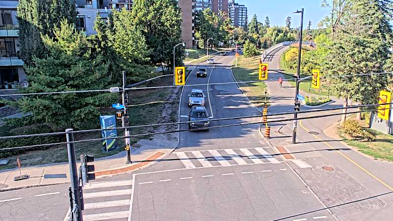Traffic camera image at 2025-09-15 20:35:52