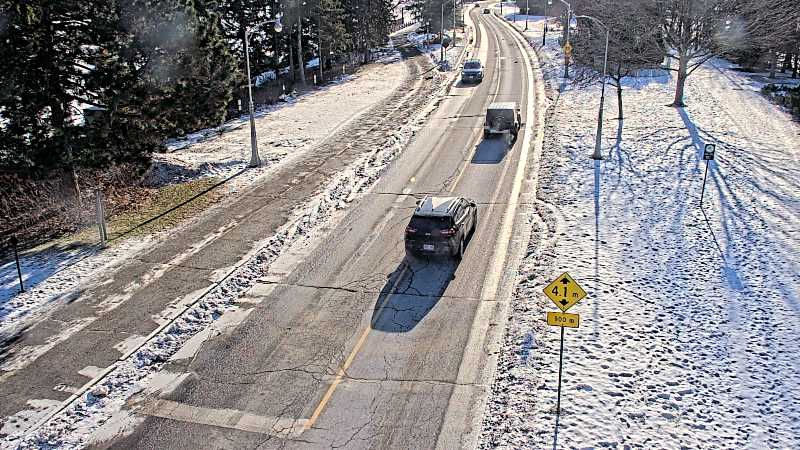 Traffic camera image at 2024-12-21 15:31:40