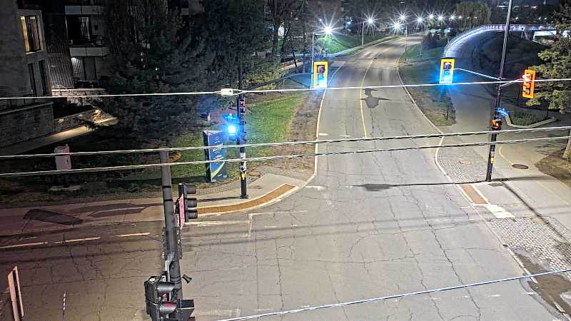 Traffic camera image at 2025-05-09 06:30:39