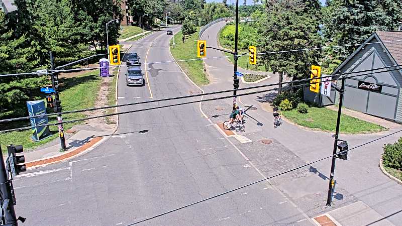 Traffic camera image at 2025-06-30 17:45:58