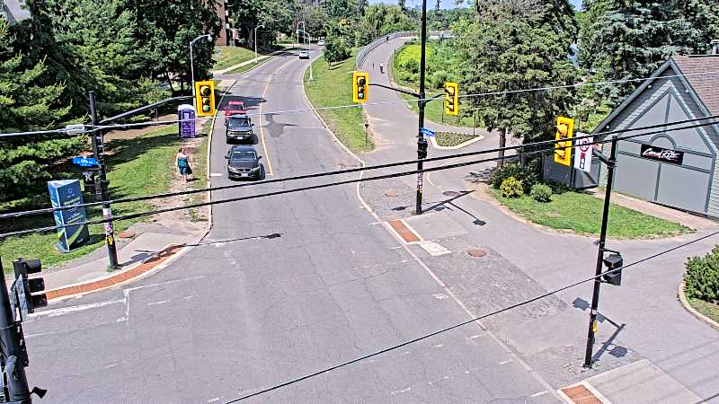 Traffic camera image at 2025-06-30 18:10:55