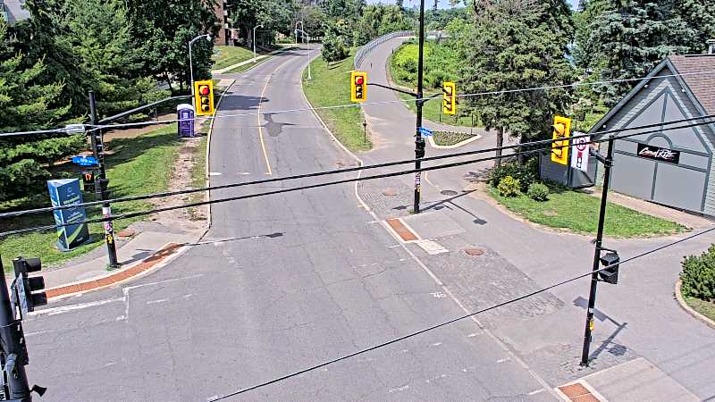 Traffic camera image at 2025-06-30 18:15:54
