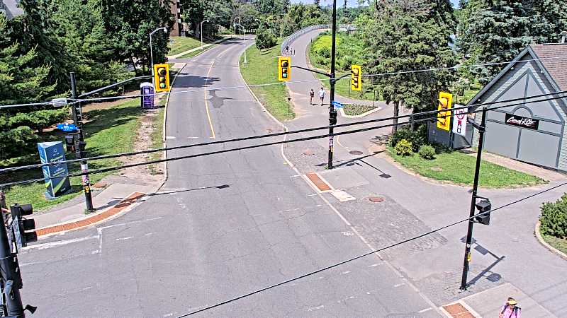 Traffic camera image at 2025-06-30 18:25:55