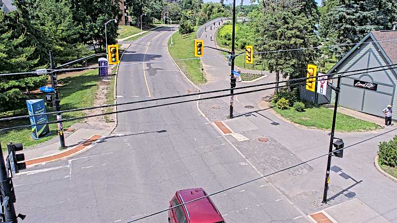 Traffic camera image at 2025-06-30 18:41:02