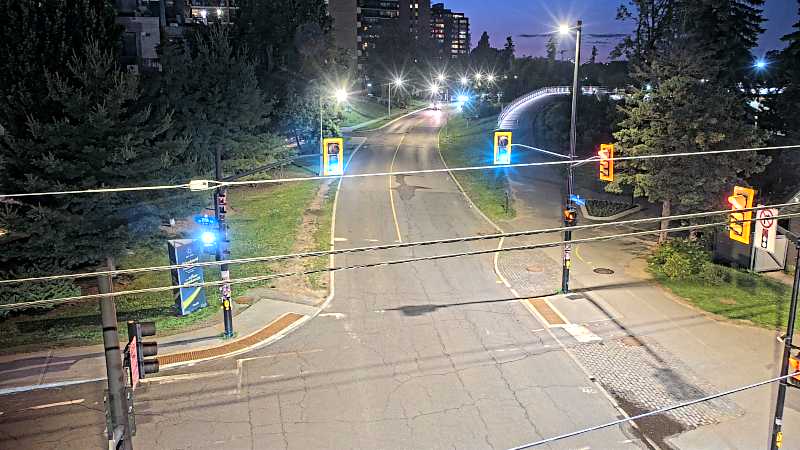 Traffic camera image at 2025-07-04 01:56:06