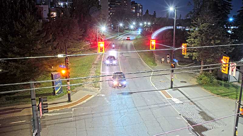 Traffic camera image at 2025-07-04 02:10:56