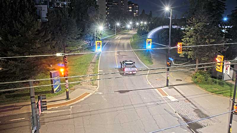 Traffic camera image at 2025-07-04 02:37:34