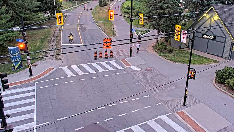 Traffic camera image at 2025-07-31 00:40:48