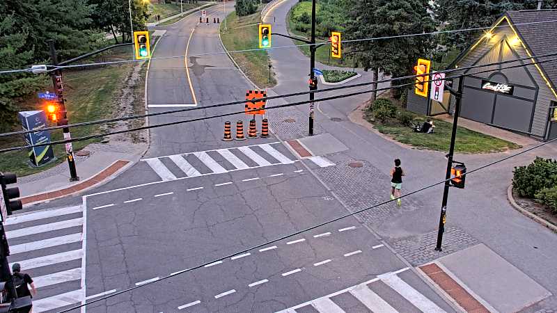 Traffic camera image at 2025-07-31 00:45:54