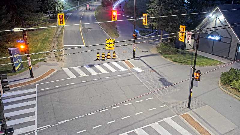 Traffic camera image at 2025-07-31 01:06:00