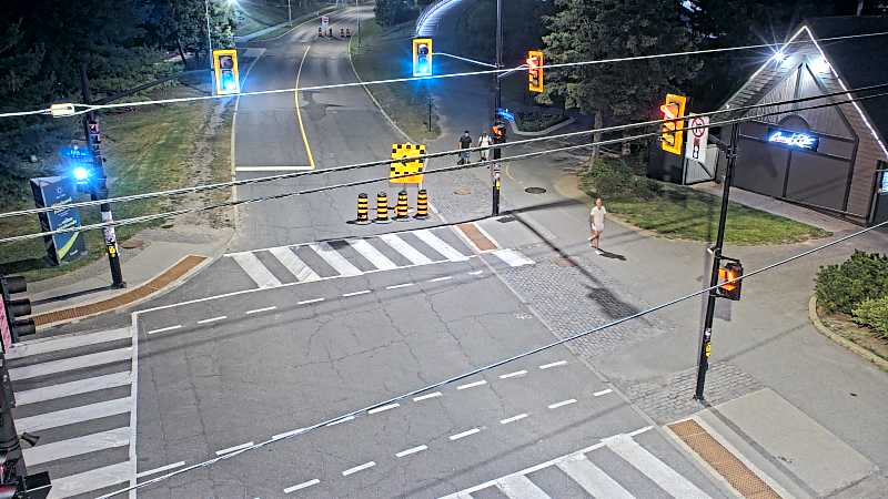 Traffic camera image at 2025-07-31 01:15:54