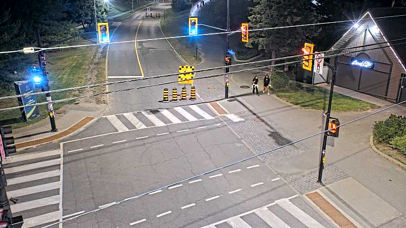 Traffic camera image at 2025-07-31 01:35:54