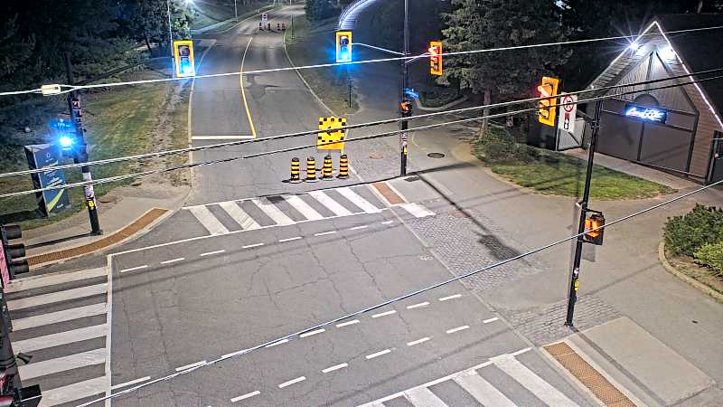 Traffic camera image at 2025-07-31 02:00:47