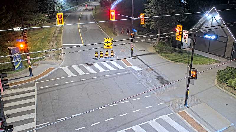 Traffic camera image at 2025-07-31 02:05:47