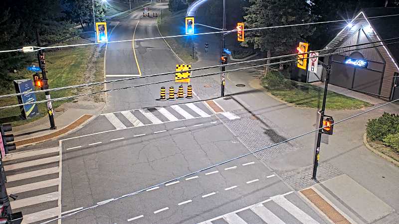 Traffic camera image at 2025-07-31 02:10:46
