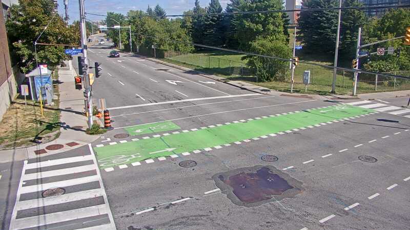 Traffic camera image at 2025-09-14 17:51:05