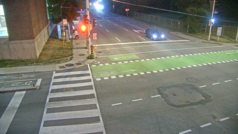 Traffic camera image at 2025-07-31 01:06:00