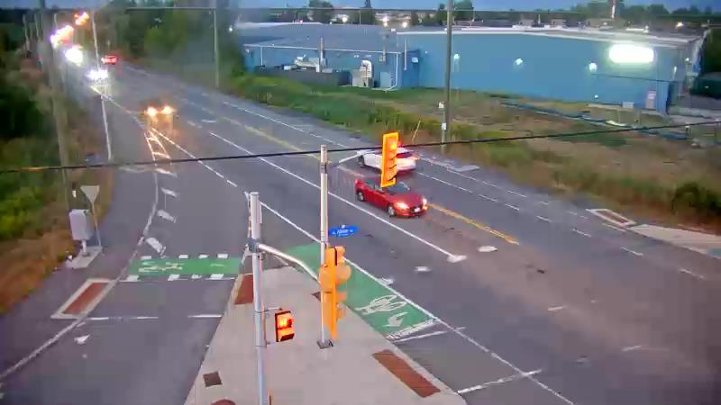 Traffic camera image at 2025-08-25 00:10:52