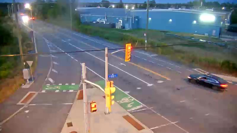 Traffic camera image at 2025-08-25 00:15:55