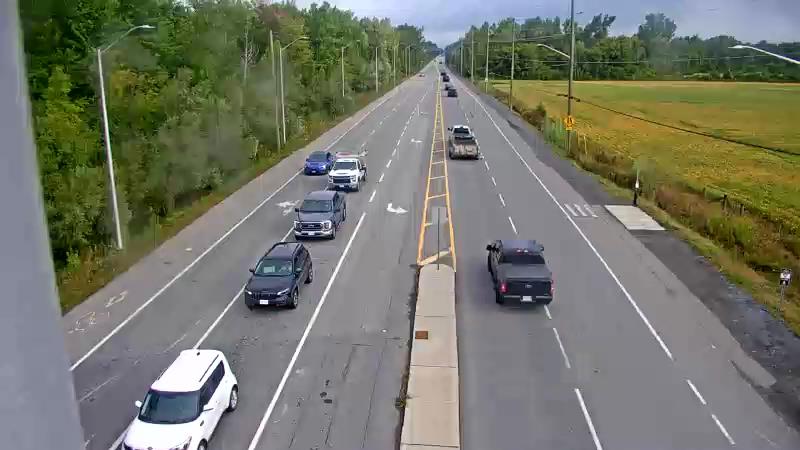 Traffic camera image at 2025-09-05 12:30:53
