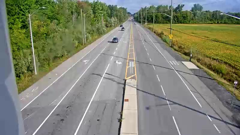 Traffic camera image at 2025-09-05 13:06:02