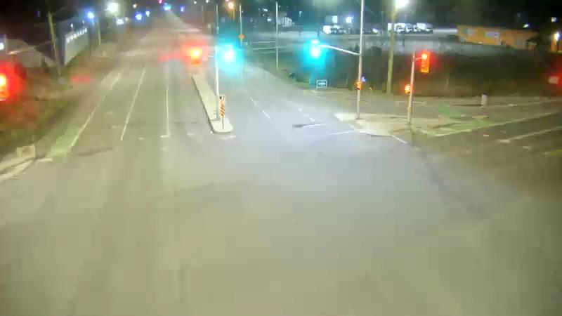 Traffic camera image at 2025-04-25 08:10:41