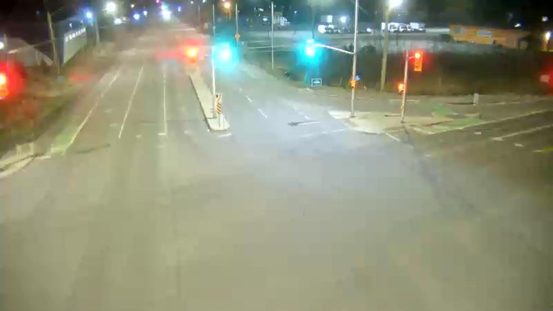 Traffic camera image at 2025-04-25 08:30:49
