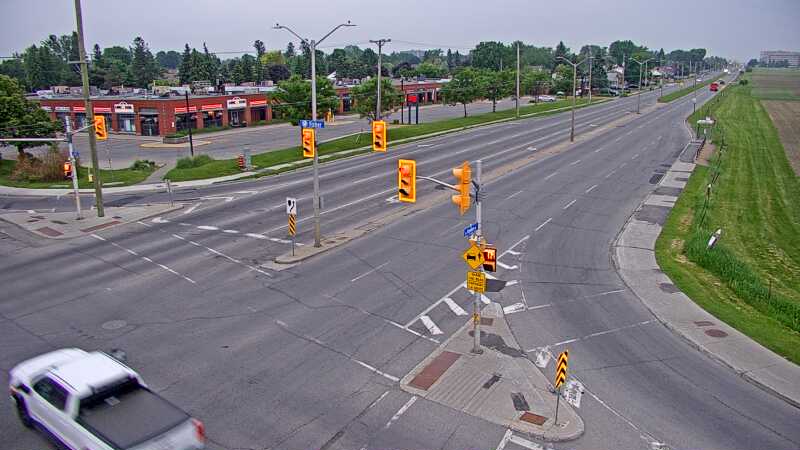Traffic camera image at 2025-06-09 09:42:31