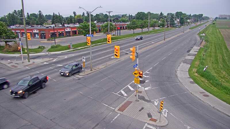 Traffic camera image at 2025-06-09 09:47:02