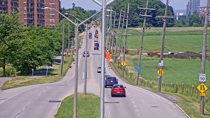 Traffic camera image at 2025-06-30 17:06:01
