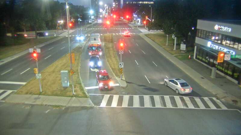Traffic camera image at 2025-08-25 00:30:09
