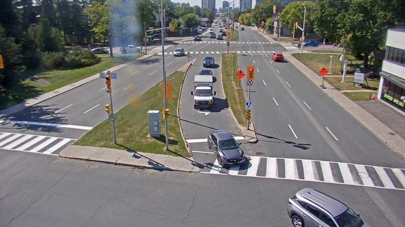 Traffic camera image at 2025-09-14 17:10:11