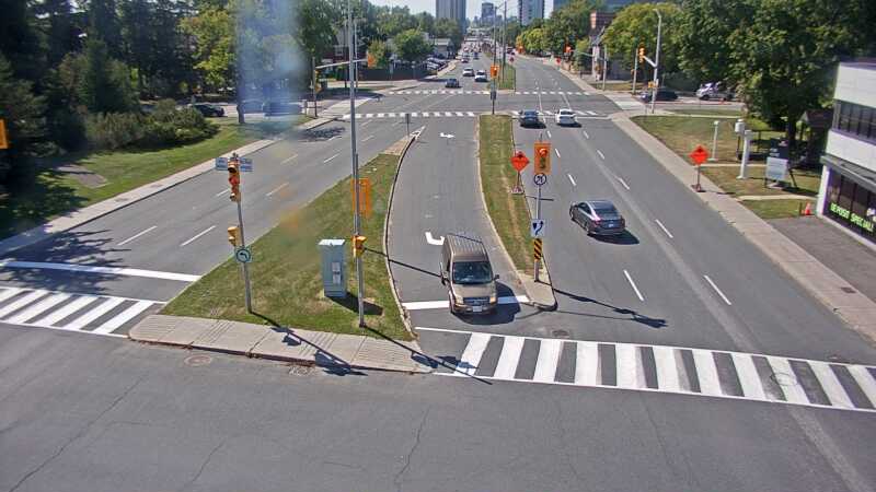 Traffic camera image at 2025-09-14 17:20:11