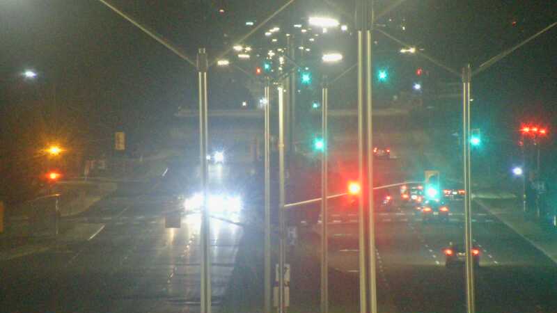 Traffic camera image at 2025-09-18 01:40:10