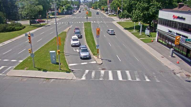 Traffic camera image at 2025-06-30 16:50:08