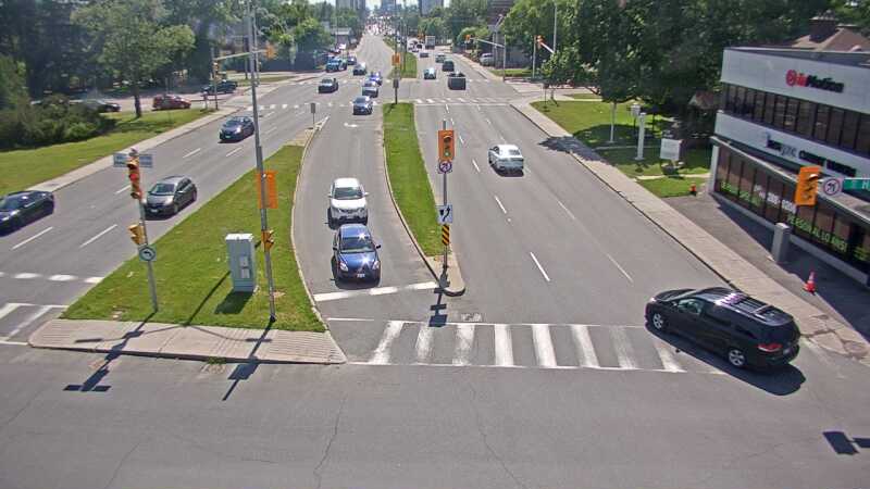 Traffic camera image at 2025-06-30 19:40:16